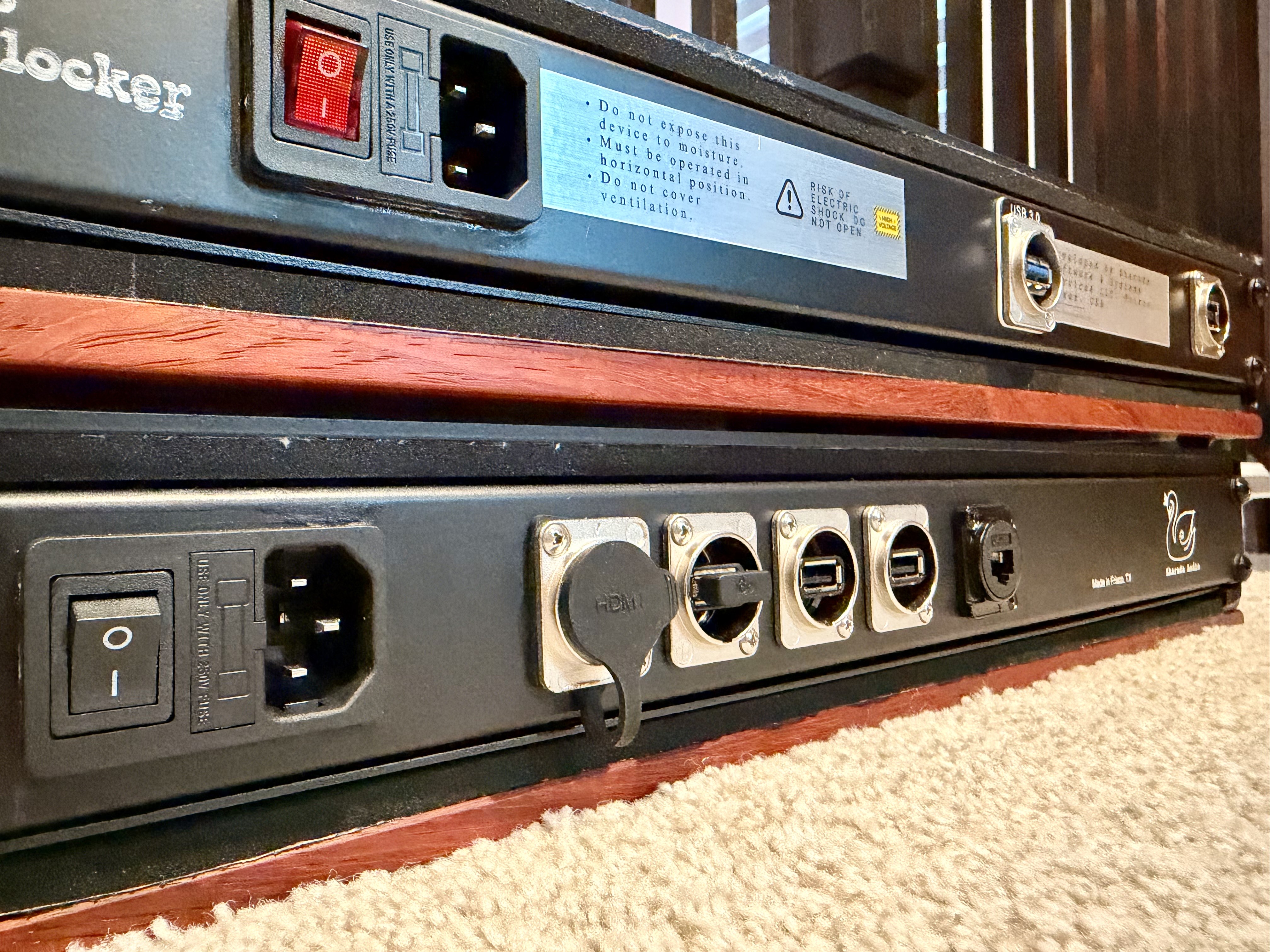USB Streamer rear panel view